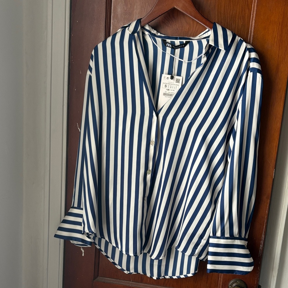 NWT Size Small Zara Navy and White Striped Button Down Shirt